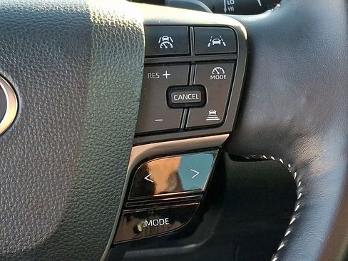 Used 2025 Toyota Camry SE image 21