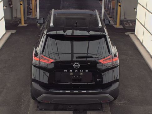 Used 2023 Nissan Rogue SV w/ SV Premium B Package FWD image 7