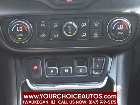 Used 2018 GMC Terrain SLE w/ Driver Convenience Package image 21