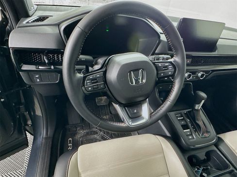 Used 2025 Honda CR-V Sport Touring image 9