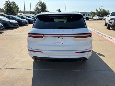 Used 2023 Lincoln Corsair Reserve w/ Jet Appearance Package FWD image 4