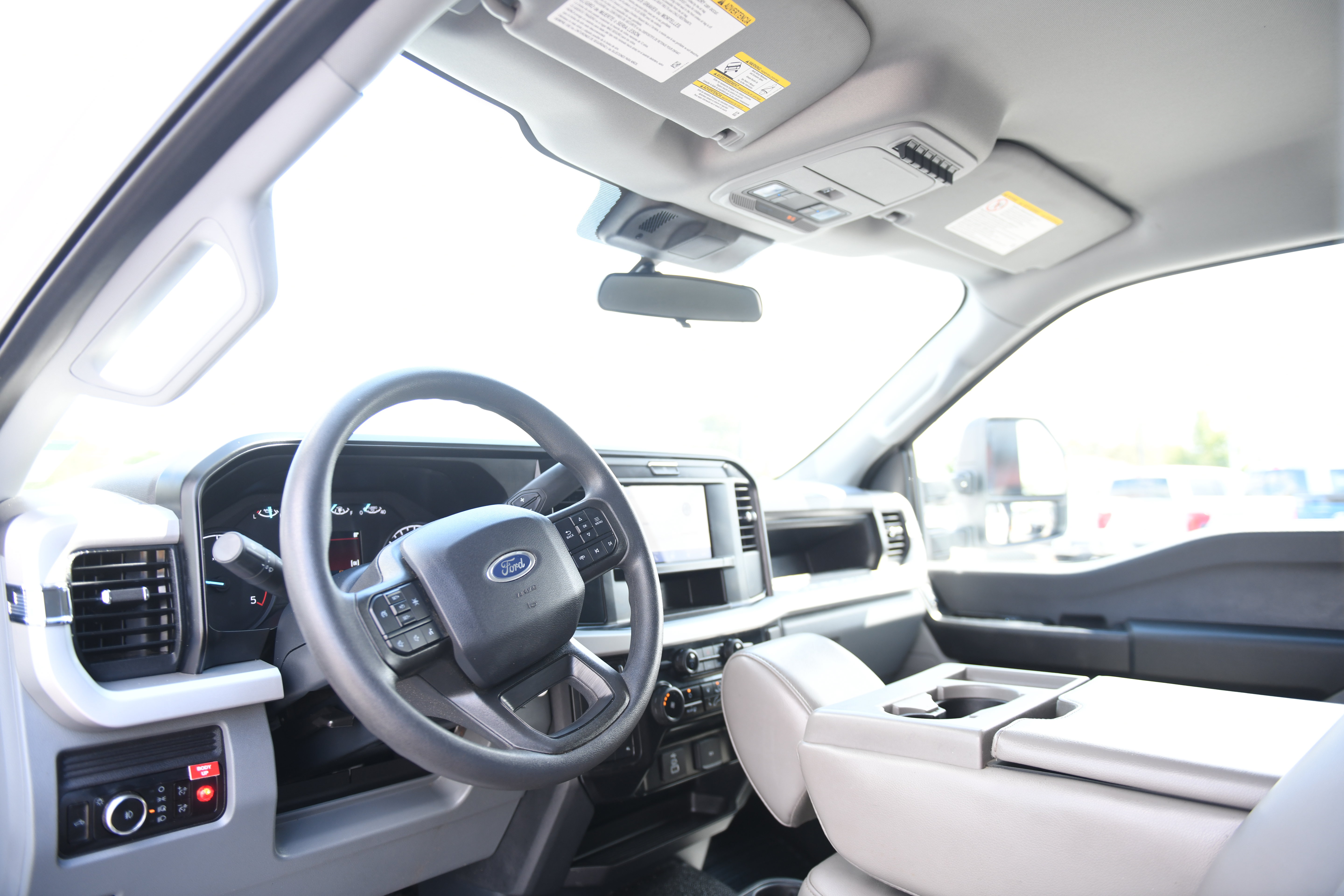 Used 2026 Ford F550 4x4 Crew Cab image 27