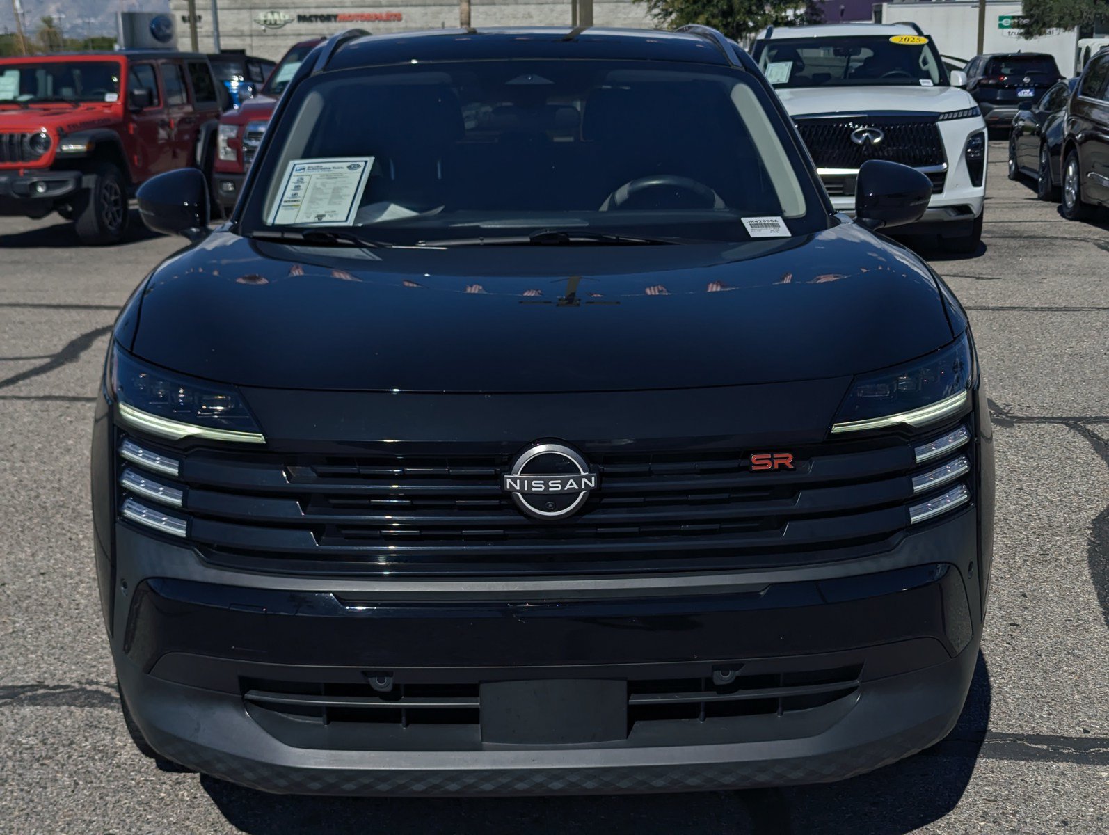 Used 2025 Nissan Kicks SR FWD image 6