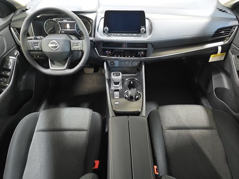 New 2026 Nissan Rogue SV FWD image 9