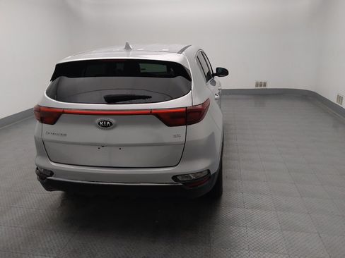 Used 2021 Kia Sportage LX FWD image 7