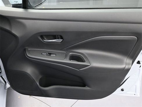 New 2025 Nissan Versa SV w/ Trunk Package image 31