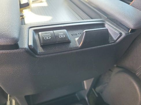 Used 2022 Toyota Sienna XSE image 17