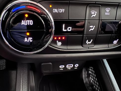 Certified 2023 Chevrolet TrailBlazer LT w/ Convenience Package AWD/4WD image 22