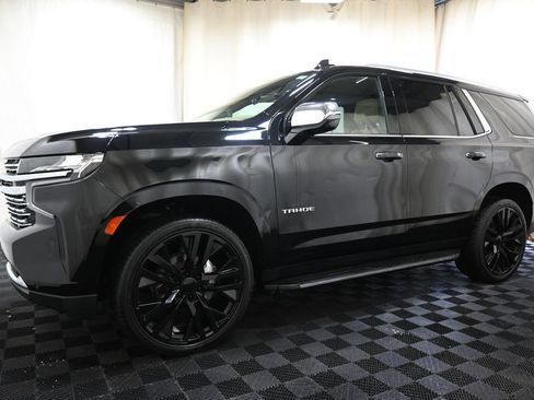 Used 2021 Chevrolet Tahoe Premier w/ Premium Package AWD/4WD image 5