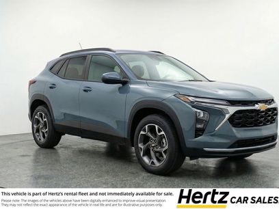 Used 2025 Chevrolet Trax LT