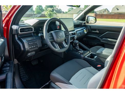 Certified 2026 Toyota Tacoma TRD Off-Road AWD/4WD image 10