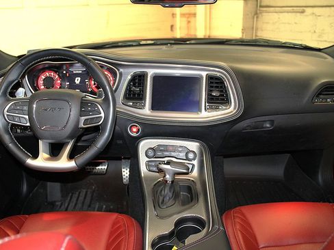 Used 2022 Dodge Challenger SRT Hellcat w/ Plus Package RWD image 11