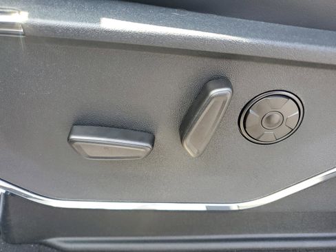 New 2025 Ford F250 Platinum image 14