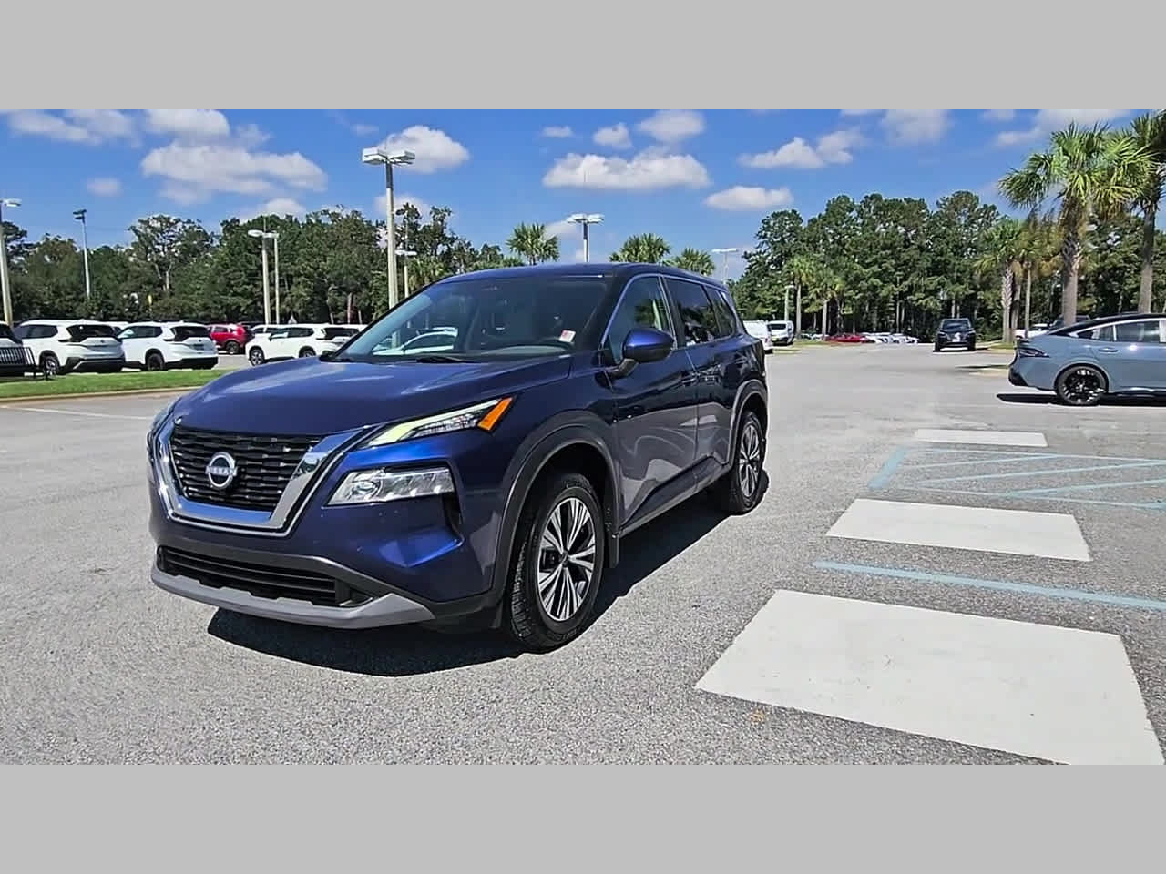 Used 2022 Nissan Rogue SV FWD image 22