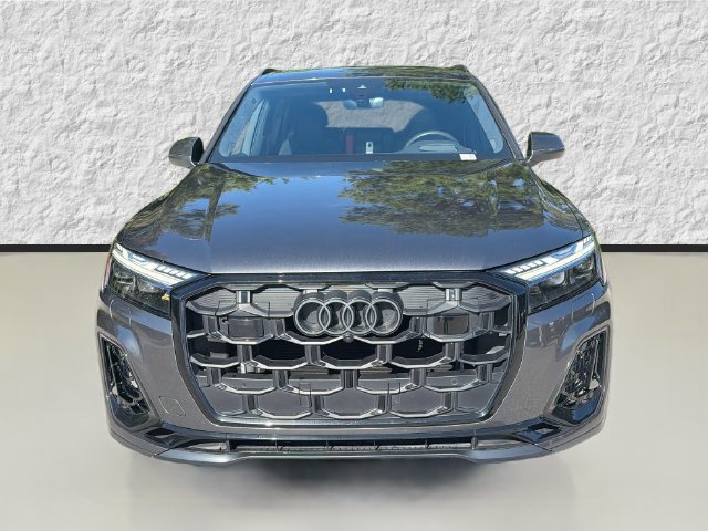 Used 2025 Audi SQ7 Prestige AWD/4WD image 8