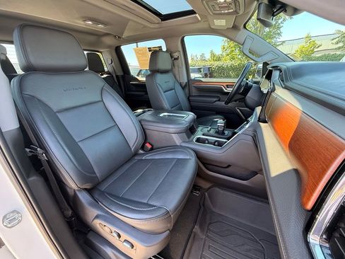 Used 2022 GMC Sierra 1500 Denali AWD/4WD image 37