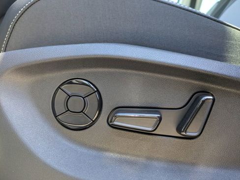 New 2026 Volkswagen Tiguan SE AWD/4WD image 20