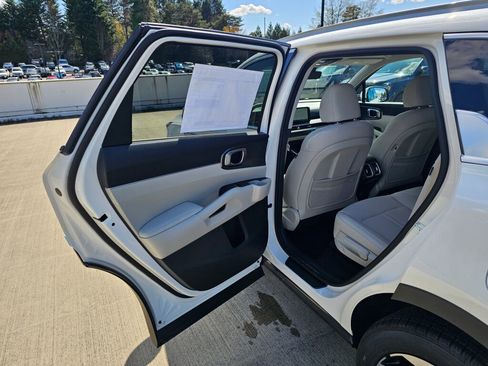 New 2026 Kia Sorento EX AWD/4WD image 21