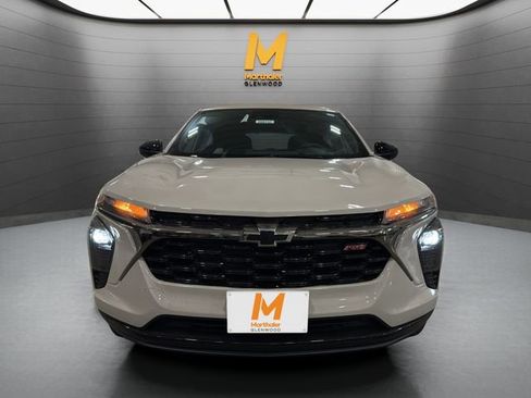 New 2026 Chevrolet Trax RS w/ Driver Confidence Package image 3