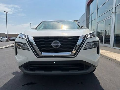 Used 2023 Nissan Rogue SV AWD/4WD image 2