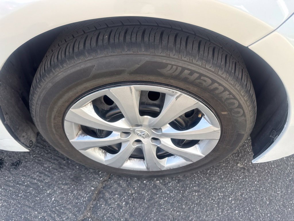 Used 2025 Toyota Corolla LE FWD image 7