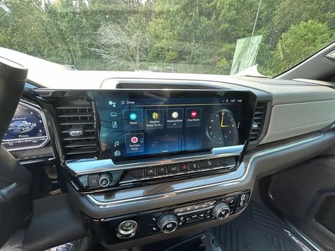 Used 2024 Chevrolet Silverado 1500 RST image 34