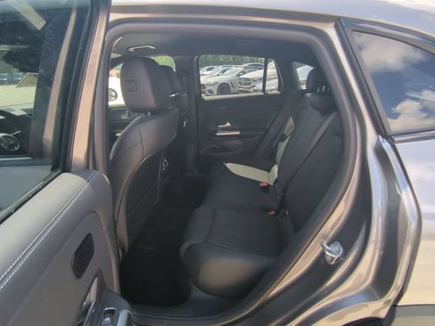 Used 2026 Mercedes-Benz GLA 250 4MATIC image 5