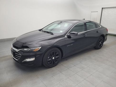 Used 2024 Chevrolet Malibu LT FWD image 2