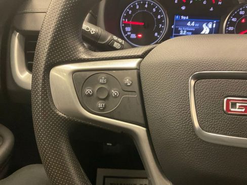 Used 2024 GMC Terrain SLE AWD/4WD image 23