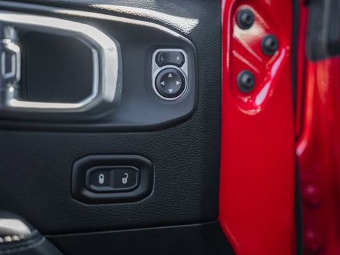 Used 2021 Jeep Wrangler Unlimited Sahara image 47