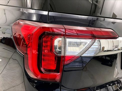 Used 2021 GMC Acadia SLE image 32