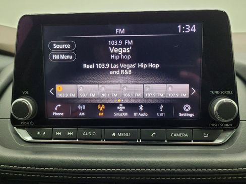Used 2022 Nissan Rogue SV FWD image 25
