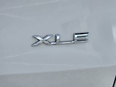 Used 2024 Toyota Grand Highlander XLE FWD image 16