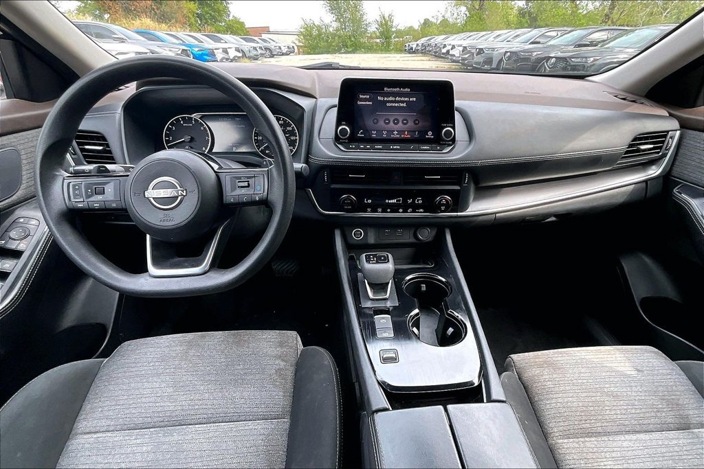 Used 2023 Nissan Rogue SV FWD image 18