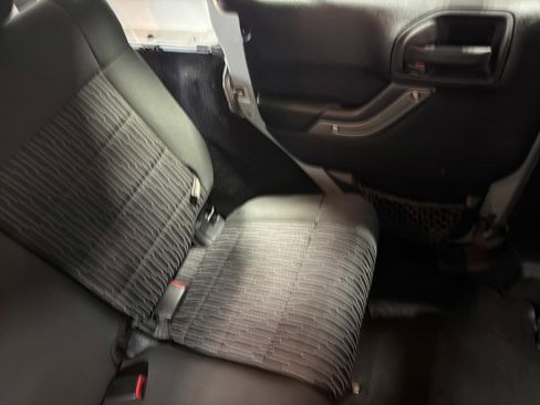 Used 2012 Jeep Wrangler Unlimited Sport AWD/4WD image 14