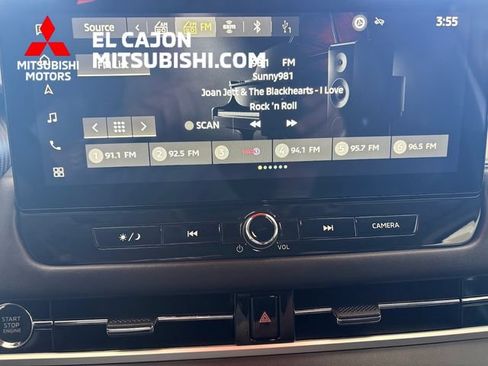 Used 2025 Mitsubishi Outlander SE FWD image 16