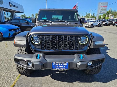 Used 2024 Jeep Wrangler Unlimited AWD/4WD image 7