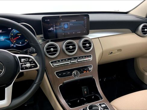 Used 2021 Mercedes-Benz C 300 Sedan image 25