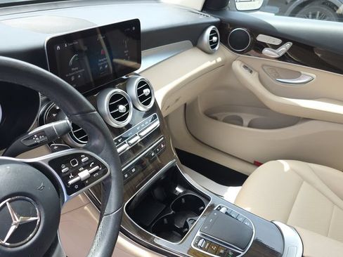 Used 2022 Mercedes-Benz GLC 300 image 21