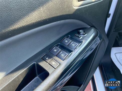 Used 2022 Chevrolet Colorado Z71 image 11