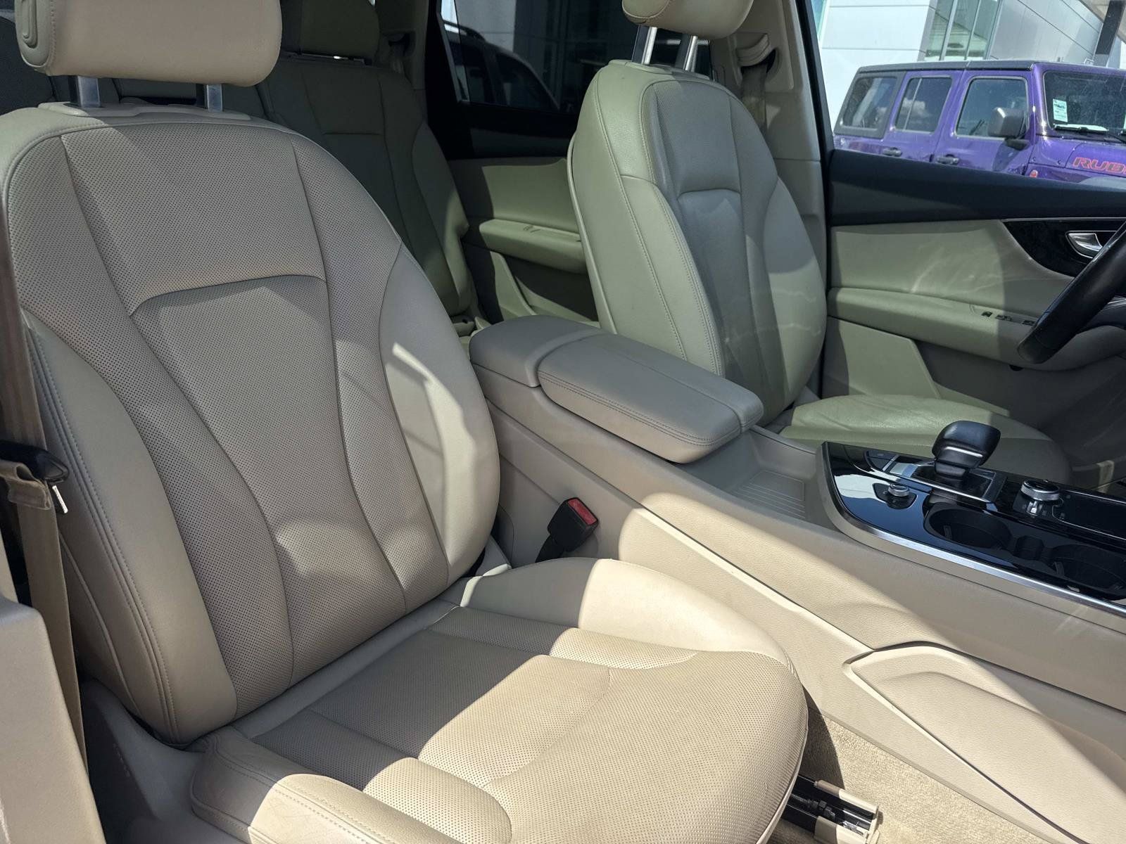 Used 2019 Audi Q7 3.0T Prestige w/ Prestige Package AWD/4WD image 13