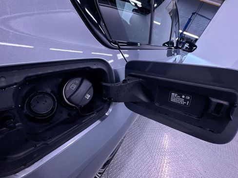 Used 2023 BMW 330i xDrive Sedan w/ Premium Package image 40