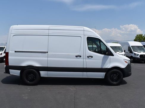New 2025 Mercedes-Benz Sprinter 2500 image 5
