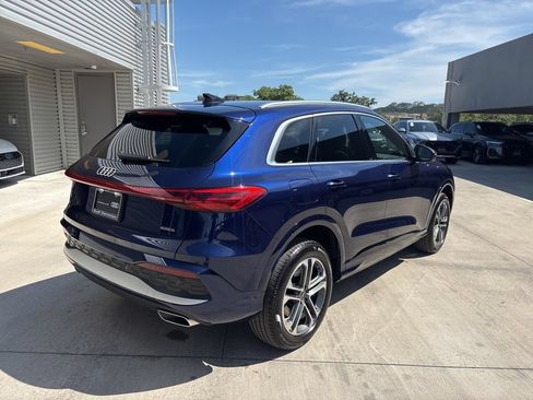 Certified 2025 Audi Q5 Premium w/ Convenience Package AWD/4WD image 6