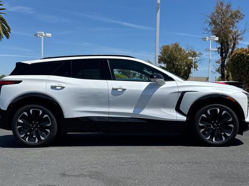 Used 2024 Chevrolet Blazer EV RS AWD/4WD image 4
