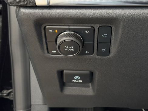 New 2026 Ford Expedition Platinum w/ Driver's Package image 23