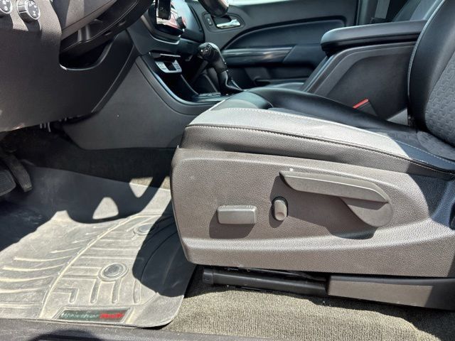 Used 2016 Chevrolet Colorado Z71 AWD/4WD image 28