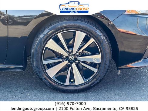 Used 2021 Nissan Altima 2.5 SV FWD image 9