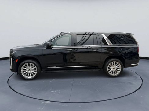 Used 2023 Cadillac Escalade ESV Premium Luxury AWD/4WD image 3