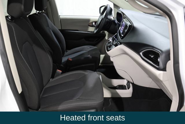 Used 2023 Chrysler Voyager LX FWD image 17